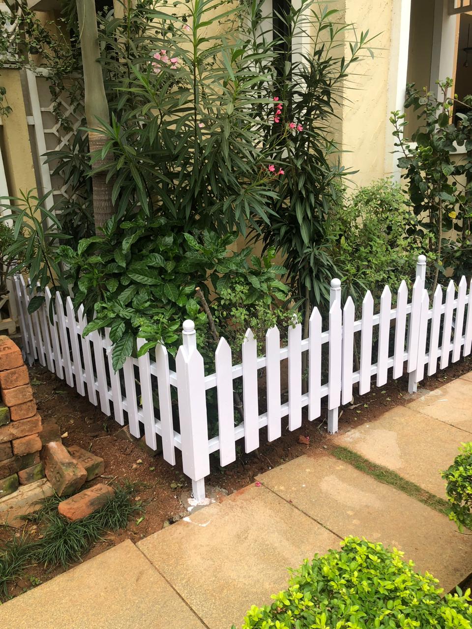 Wooden Picket Fence Installed at Prestige Silver Oak Bangalore - Uno ...